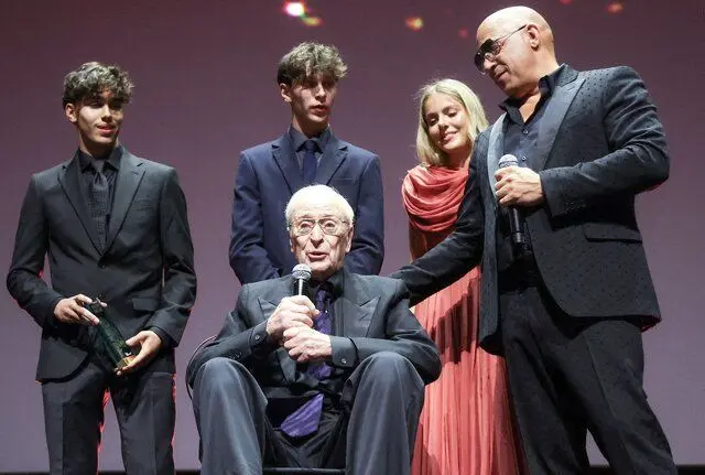 مایکل کین با سینما وداع چندباره کرد