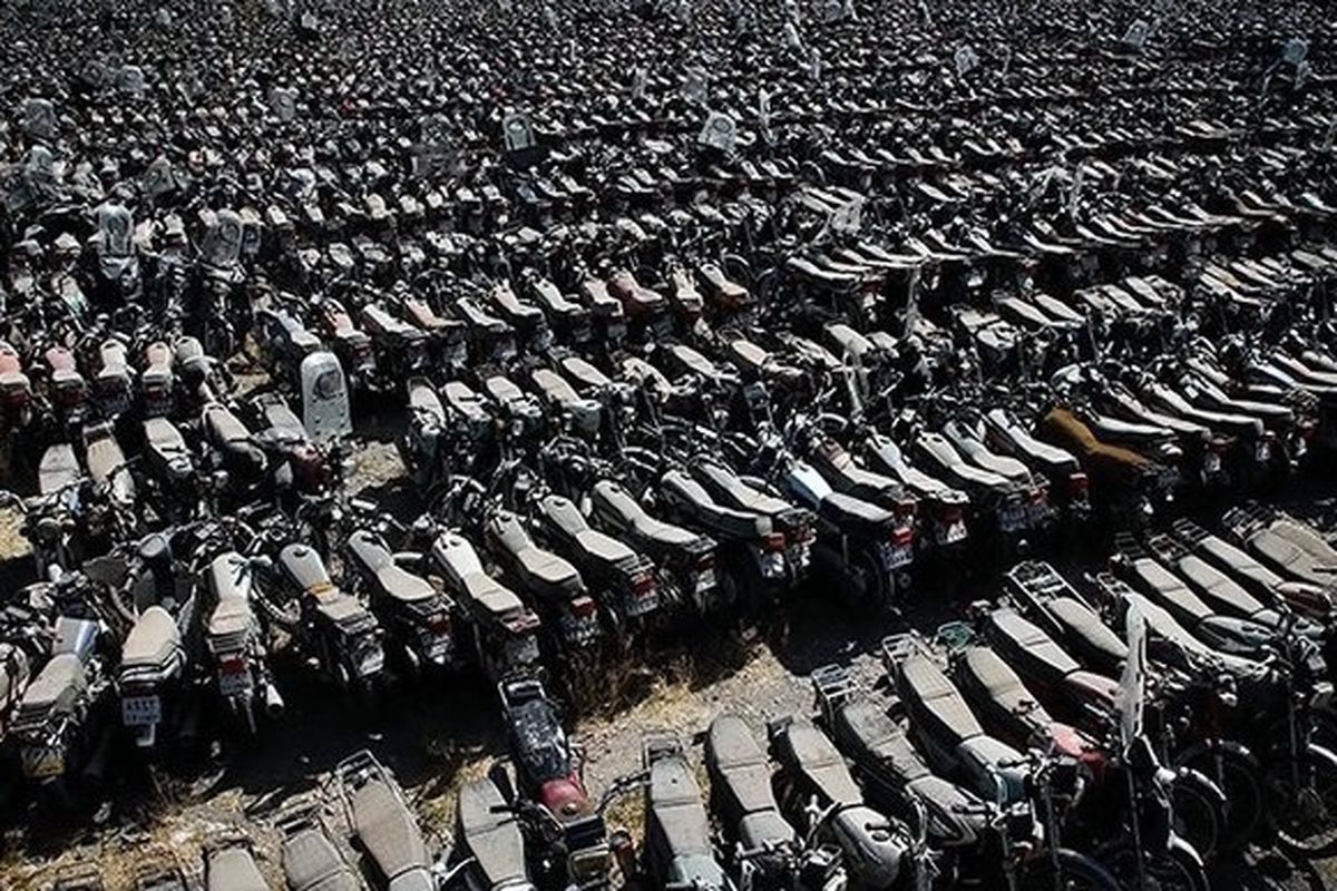 مزایده فروش ۱۲۰۰ دستگاه موتورسیکلت توقیفی در هرمزگان