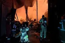 آتش‌سوزی در فروشگاه میلاد شاهین‌شهر مهار شد