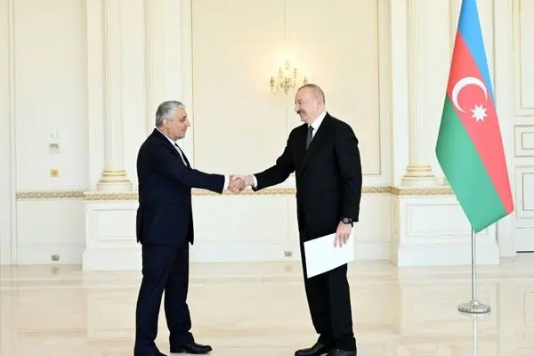 سفیر ایران در آذربایجان استوارنامه خود را تقدیم الهام علیف کرد