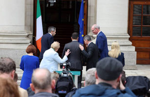 ماجرای استعفای ناگهانی نخست وزیر ایرلند چه بود؟