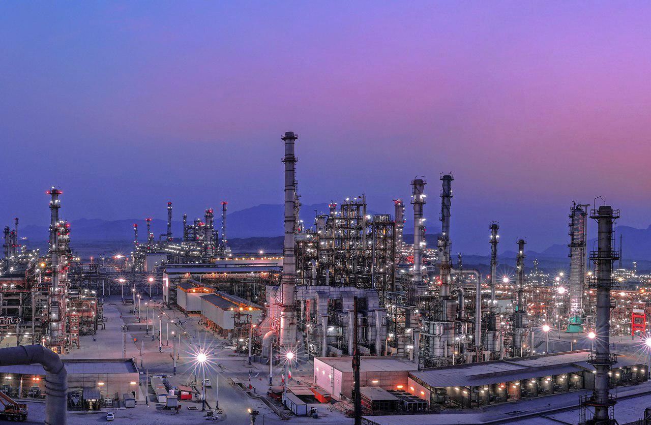 بهره برداری از فاز سوم واحد بنزین سازی پالایشگاه ستاره خلیج فارس