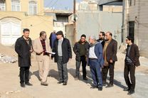 بازدید اعضای شورای شهر قم از طرح توسعه محدوده اطراف مسجد چهارمردان