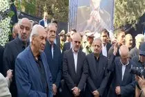آغاز مراسم تشییع  پیکر ناصر قفلی خیر مدرسه ساز با حضور رئیس جمهور 