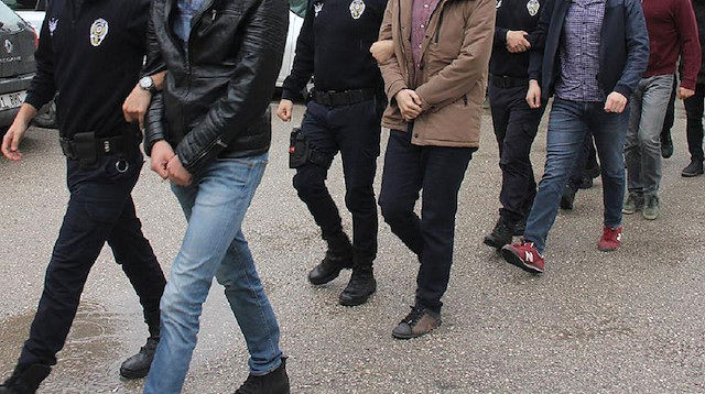 Turkish police arrested 10 FETO members on terror ties