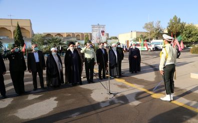 صبحگاه مشترک نیروهای نظامی و انتظامی یزد برگزار شد