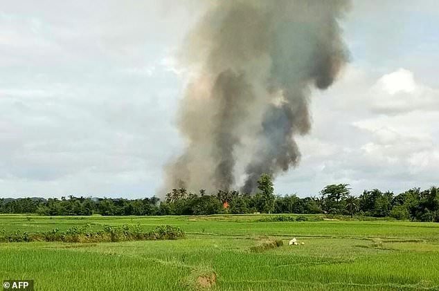نیروهای امنیتی میانمار روستاهای روهینجا را به آتش کشیدند