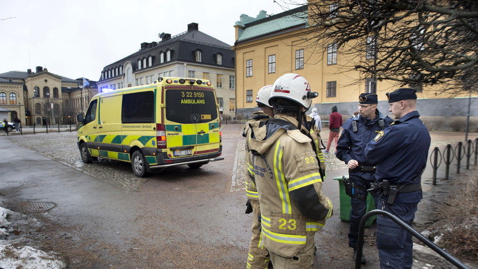 سقوط هواپیما در سوئد، 9 کشته برجا گذاشت