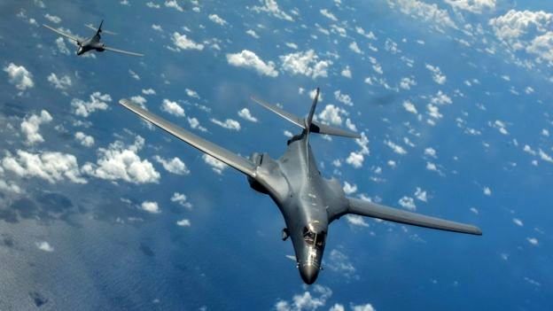 بمب افکن‌های آمریکا بر فراز شبه جزیره کره به پرواز در آمدند