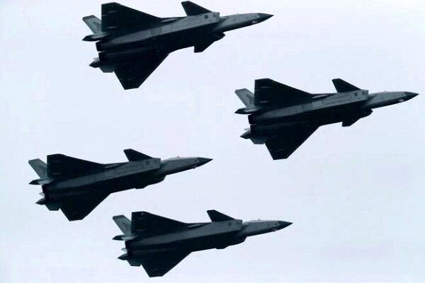 ۴۹ هواپیمای نظامی چین اطراف جزیره تایوان دیده شده است