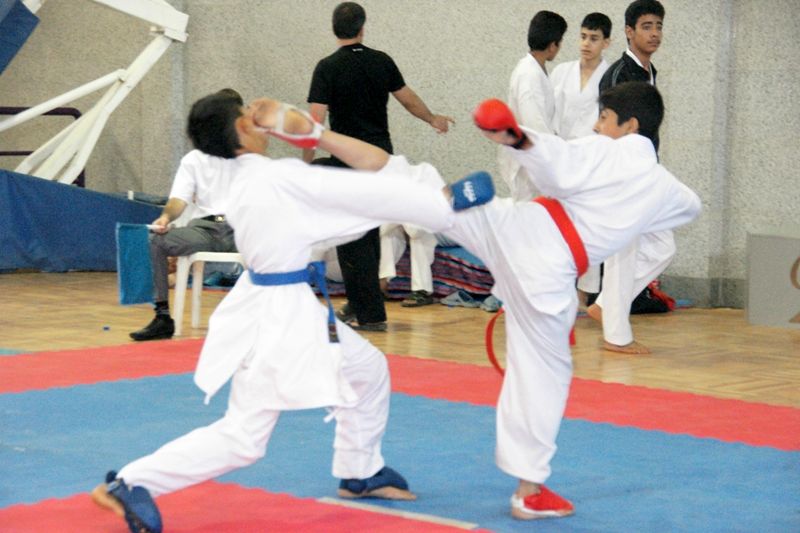 درخشش کاراته بازان کرمانشاه در مسابقات امید های کشور