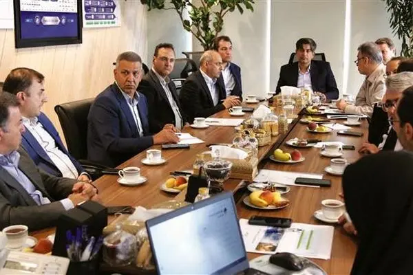 حضور جدی و مستقیم گروه فولاد مبارکه در غرب و شرق کشور برای توسعه اکتشاف و استخراج سنگ‌آهن