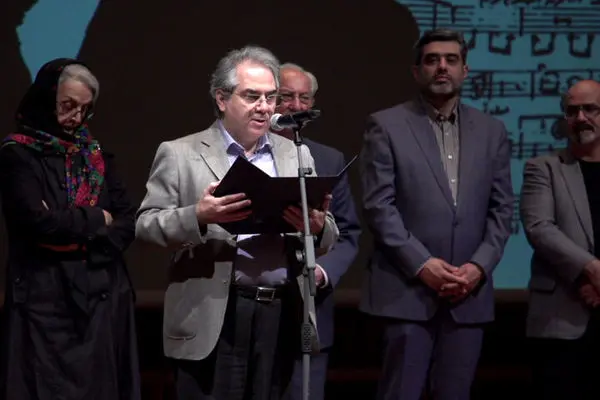 سومین جشنواره روح‌الله خالقی با تجلیل از فخرالدینی و اجرای ارکستر ایرانی به پایان رسید